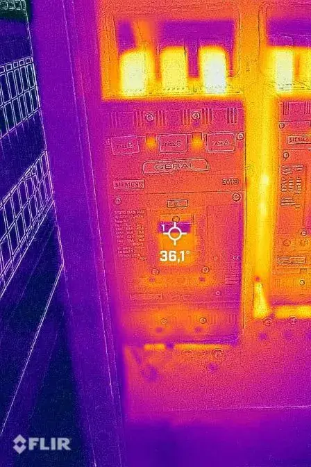 Inspeção termográfica em painel elétrico - Processo 1